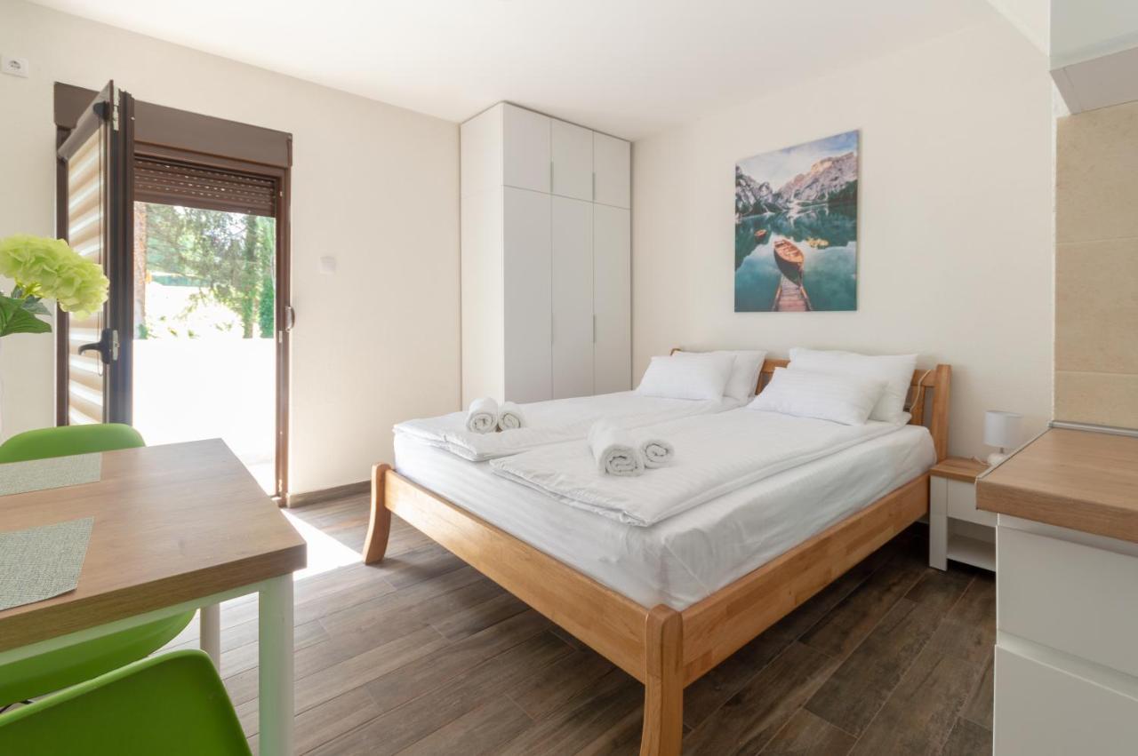 Montekarlo Na Drini Bed & Breakfast Mali Zvornik Exterior photo