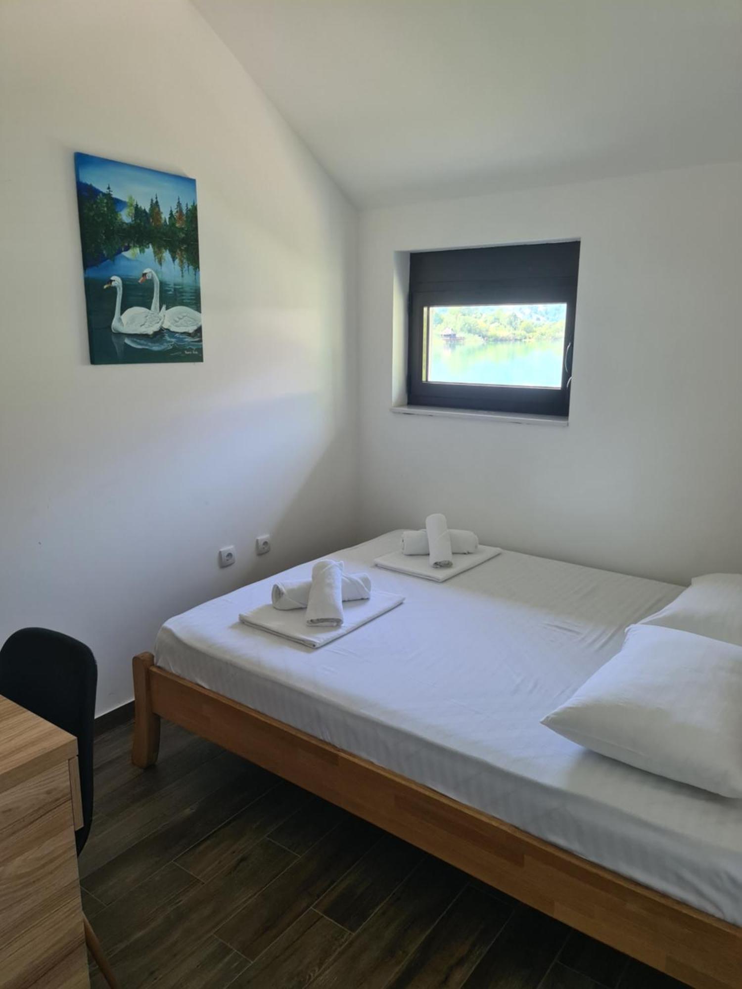 Montekarlo Na Drini Bed & Breakfast Mali Zvornik Exterior photo